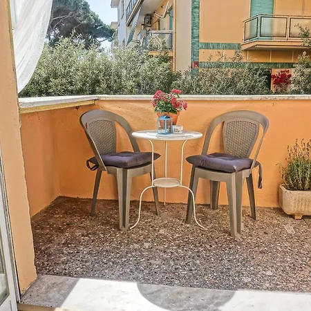 La Casa Dei Sognatori Bed and Breakfast 2*